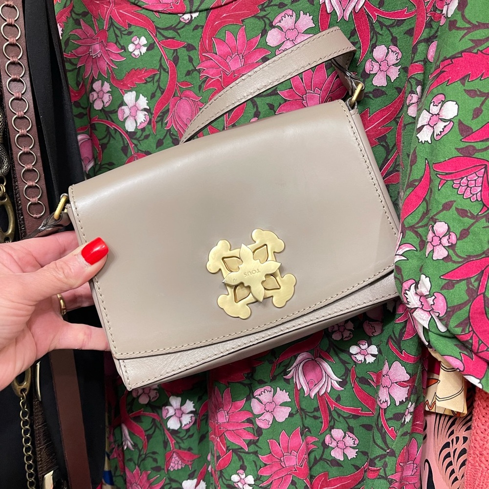 TOUS | ROSSIE Neutral Taupe Crossbody Shoulder Bag Matte Gold Chunky Detail